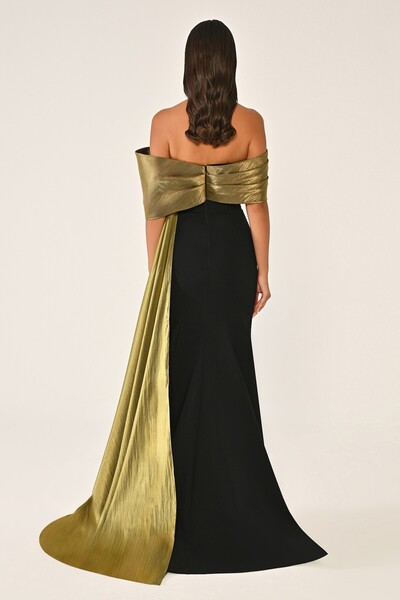 ALFABETA Düşük Omuz Üst Aksesuarlı Kuyruklu Krep Elbise