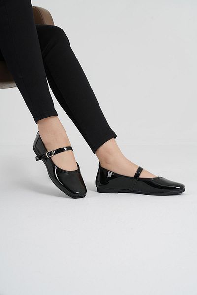 Beyond Women's Black Patent Leather Daily Buckle Low Heeled Comfortable Ballerinas Byndmrj01