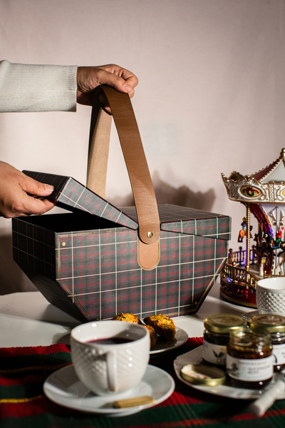 ELİSE Picnic Basket, Özel Tasarım Piknik Sepeti, Karton Çanta, Hediye Sepeti, Hediye Ambalajı (1adet)