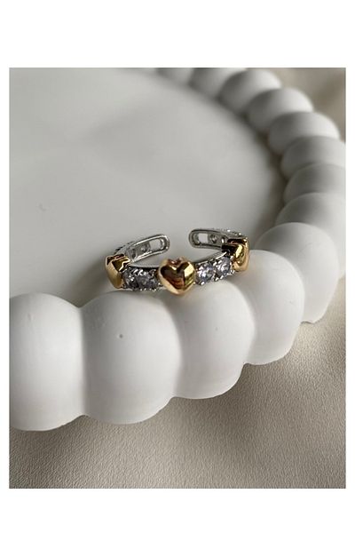gaila design Heart Detailed Stone Adjustable Ring