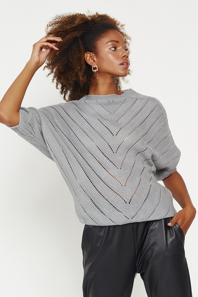 Hopoi Γυναικείο ασύμμετρο πουλόβερ διάτρητο