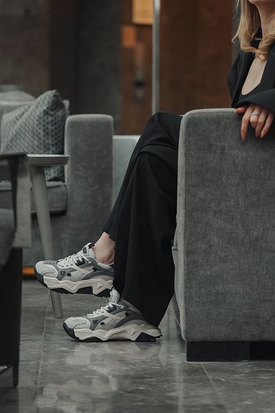 Marjin Sneakers mit hoher Sohle für Damen - Sportschuhe Edisa zum Schnüren, graue Laufschuhe