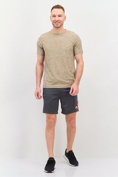 adidas شورت تدريب رجالي رياضي Fit 7 Inseam، رمادي