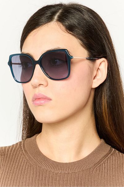 Carolina Herrera نظارة شمسية نسائية HER0179S للحماية من الأشعة فوق البنفسجية، أزرق سماوي
