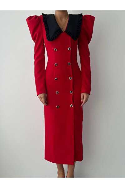 Lady Moss فستان إيدوليكا بالاماس ذو الياقة العريضة