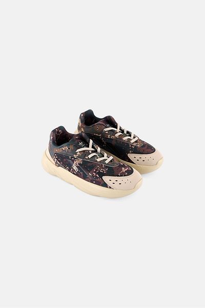 adidas Kids Boy Ozelia Lace Up Outdoor Shoes, Olive Combo