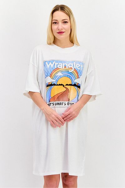 WRANGLER تي شيرت نسائي بطبعة جرافيكية بأكمام قصيرة ورقبة دائرية، أبيض عاجي