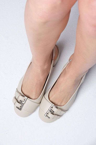 Mio Gusto Raina Skin Color Double Buckle Heeled Women's Shoes