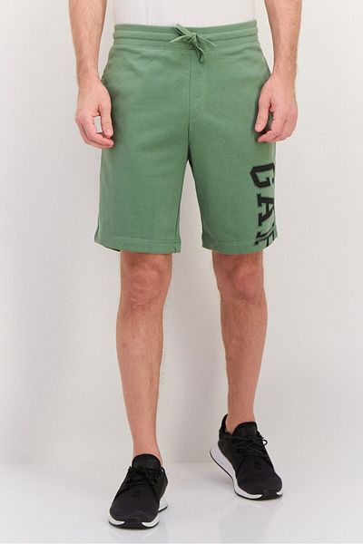 GAP Men Brand Logo Basic Shorts, Cactus Green