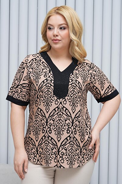 Siyezen بلوزة منقوشة بياقة حجرية مقاس كبير