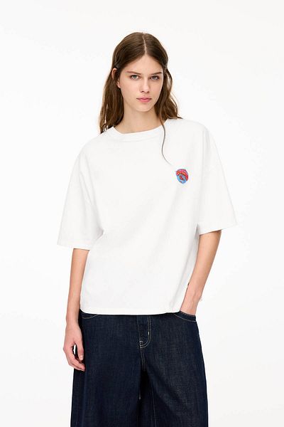 Pull & Bear White Deli & Grocery T-shirt