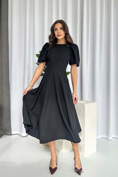 Mine Tan Butik Rochie fără model cu fustă kilos cu gât crew - neagră