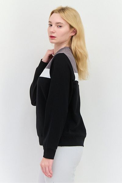 Lyle & Scott Women Crew Neck Embroidered Logo Sweatshirt, Black