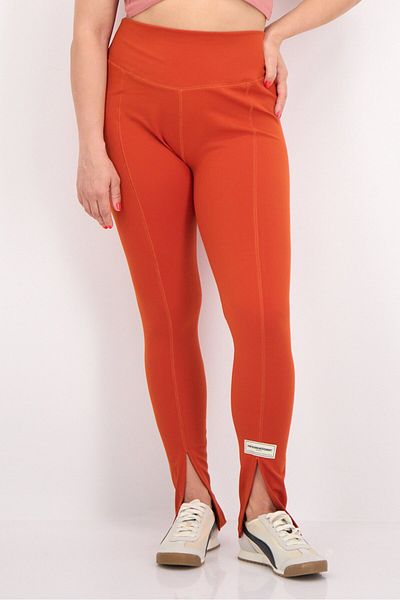 The Giving Movement Women Brand Logo Pull On Leggings, Rust