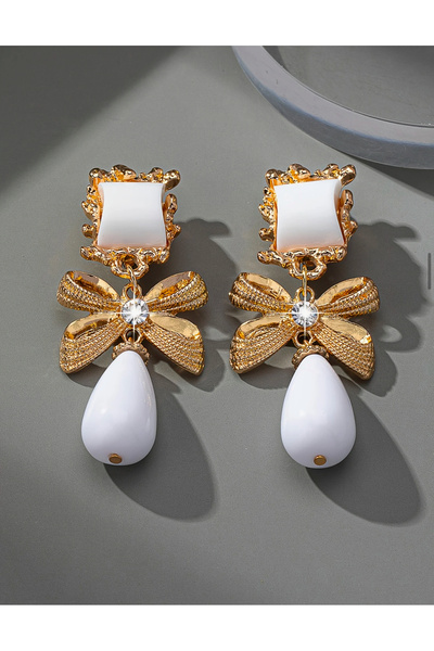 HOSBUTIK Big earring with white hole-free clip