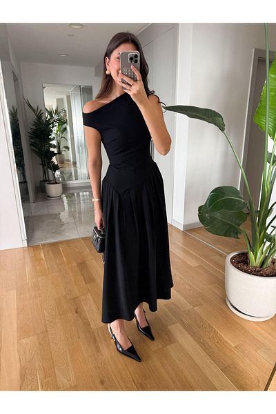 fmnbutik Σχεδιασμός μάρκας ισοδύναμο με μίντι φούστα καμπάνα με λαιμόκοψη με λουράκι Pinterest μοντέλο μακρύ φόρεμα