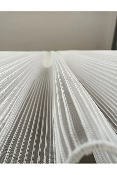 FİBELA PERDE ΜΟΝΤΕΡΝΗ ΡΙΓΕΣ ΛΕΥΚΟ ΧΡΩΜΑ 1/3 ΠΛΙΣΕΣ ΤΟΥΛΙ ΚΟΡΝΙΖΑ, ΔΕΝ ΑΠΑΡΑΙΤΕΙ ΣΙΔΕΡΩΣΗ, ΑΝΤΙΚΡΑΓΗΤΙΚΗ (ΣΥΧΝΑ ΠΛΙΣΕΣ) fibela