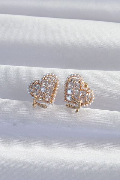 Skygo Gold Colored Brass - Heart Earrings with Bow Detail and Pearls and Zircon Stones - Tj-bkp9299