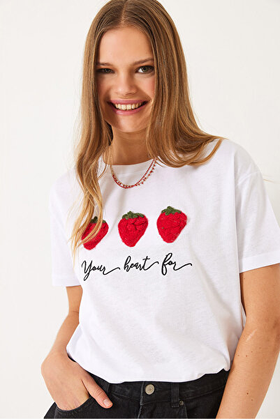 Bianco Lucci Γυναικείο ανάγλυφο κέντημα μπλουζάκι με αξεσουάρ φράουλα 60602010