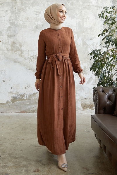 InStyle Sukienka Lemina z Paskiem - Gorzki Brąz