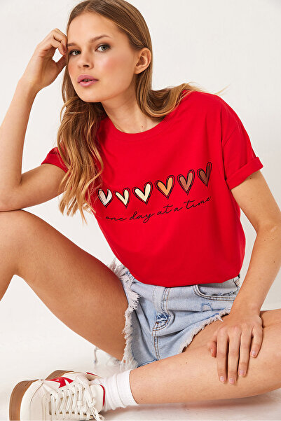 Bianco Lucci Women's Short Sleeve Colorful Heart Printed Basic T-Shirt 60602017