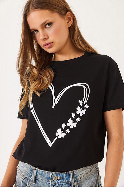 Bianco Lucci Women's Crew Neck Butterfly Heart Printed Short Sleeve T-Shirt 60602020
