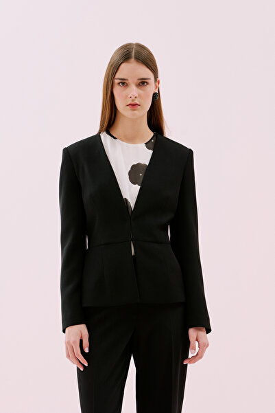 Roman Arkası Şifon Detaylı V Yaka Belden Oturtmalı Ceket Siyah Y2516005_001