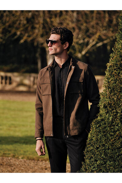 LC Waikiki معطف رجالي رقيق للرجال بياقة جومليك بياقة قياسية من نيو سيزون - S5...