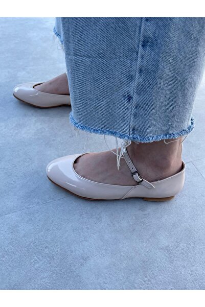 Elvinin Tarzı Lina Beige Patent Leather Ballerinas