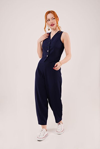 buğrahayalin    Carrot Cut Navy Blue Trousers