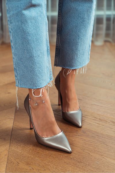 NİŞANTAŞI SHOES Vanessa platina matt hegyes orrú női tűsarkú