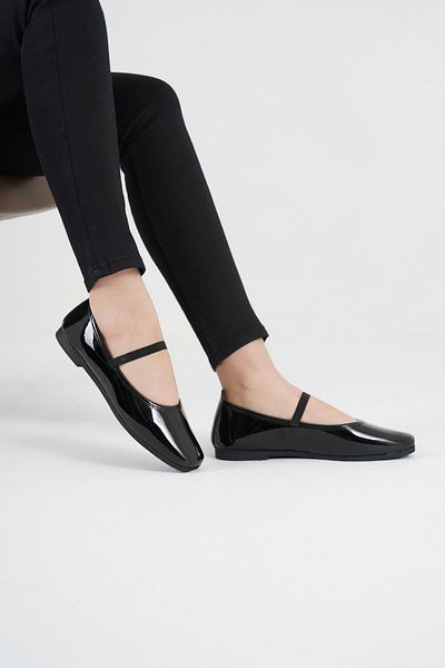 Beyond Women's Black Patent Leather Daily Elastic Low Heeled Comfortable Ballerinas Byndmrj01