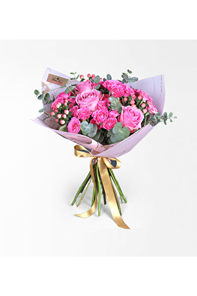 Rosebox Cotton Candy - Pembe Güllerden Çiçek Buketi