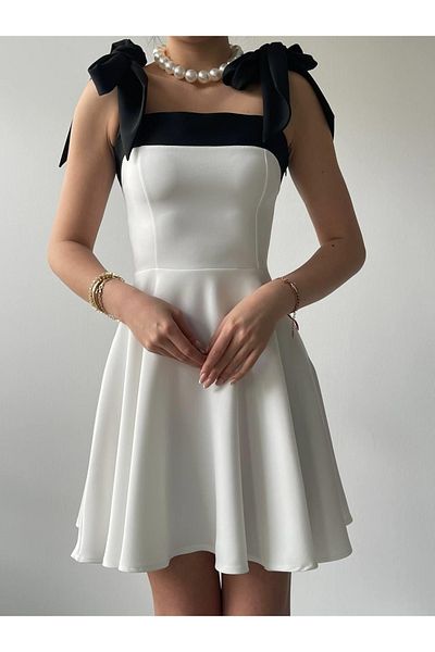 Viyamo Φόρεμα Cloche Shoulder Bow