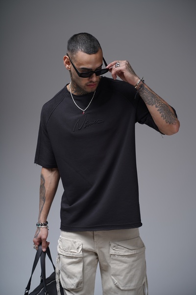 Butik Κέντημα με λαιμόκοψη Beauty - Λεπτομερές μανίκι Raglan - Μπλουζάκι από ύφασμα 3 νημάτων με βούρτσα