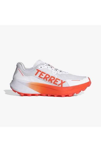 adidas حذاء الجري Terrex Agravic 3 للطرق الوعرة باللون الأبيض للرجال