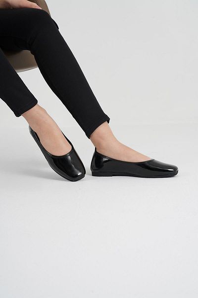 Beyond Women's Black Patent Leather Daily Low Heeled Comfortable Ballerinas Byndmrj01
