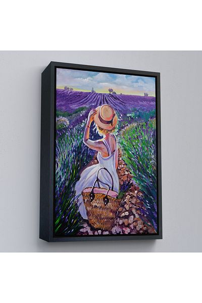 Harita Sepeti Tablou de femeie pe Lavanda violetă Tarka cu cadru auriu