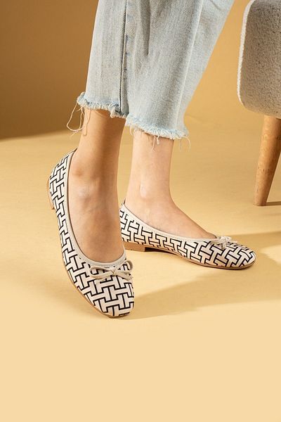 Pembe Potin Women's Flats Black Bow Lightweight Comfortable Sole Stylish Casual Shoes