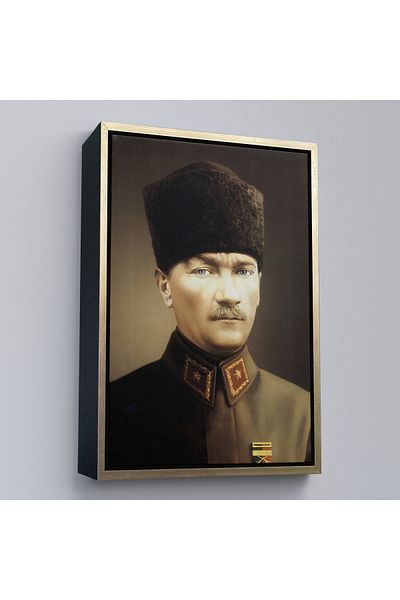 Harita Sepeti Ζωγραφική Πορτρέτο Ατατούρκ με χρυσό πλαίσιο Μουσταφά Κεμάλ Ατατούρκ Ορθογώνιο Διακοσμητικό Πίνακα Ζωγραφικής σε καμβά