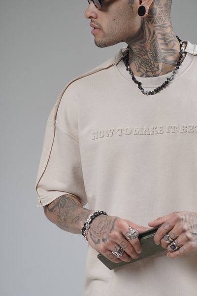 Butik TREND WE Λεπτομερές κέντημα με λαιμόκοψη με βούρτσα 3 νημάτων υφασμάτινο μπλουζάκι με μούχλα