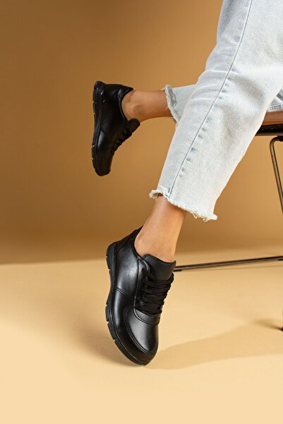 Pembe Potin Women's Black Black Leather Laced Comfortable Sole Sneaker Casual Sports Shoes