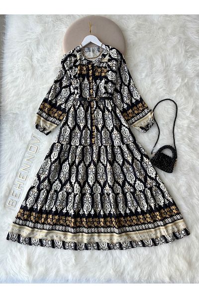 Butik Gold Black Dress