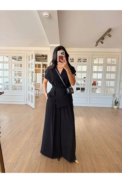 My Blog Чорний брючний костюм з жилетом Juana 8597