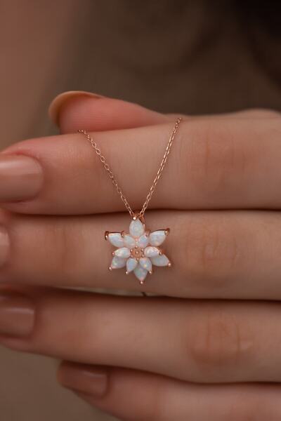 Papatya Silver 925 Ayar Gümüş Beyaz Doğal Opal Taşlı Lotus Kolye