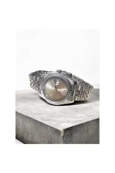 Rivoly Men's Stainless Steel Analog Quartz Watch Date Display Easy to Read Fashion Design Waterproof