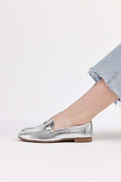 Yaya by Hotiç Жіночі стильні класичні мокасини на пряжці