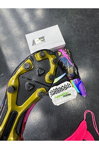 Krampon odası Sada profesionálních fotbalových bot