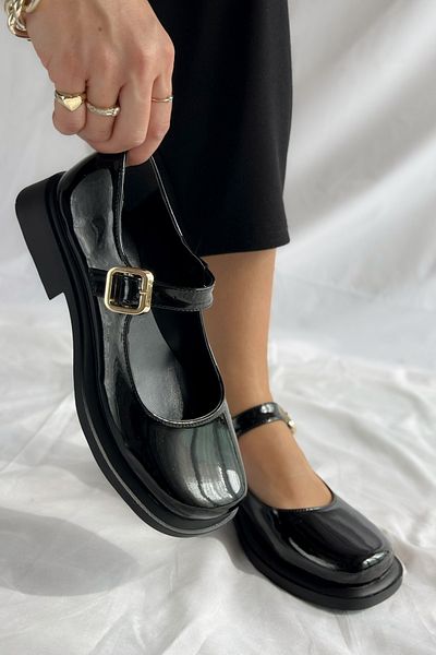 Shoebutik Pantofi de damă Alvis din piele neagră cu detaliu bandă