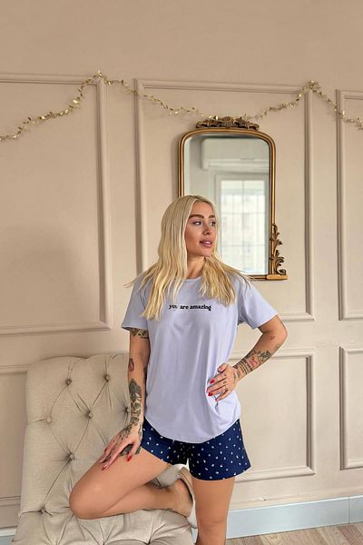 Pijamaevi Set de pijamale tricotate pentru femei cu mânecă scurtă cu imprimeu Lila You Are Amazing și pantaloni scurți
